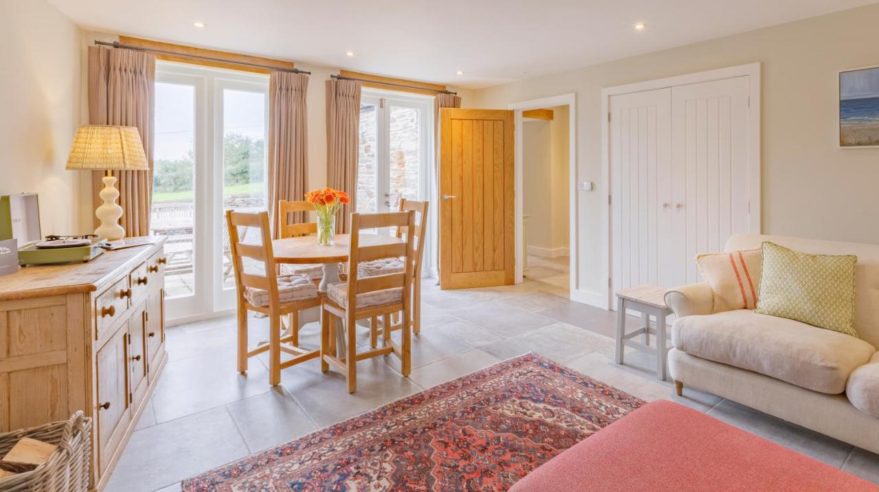 Trewornan Manor Bed and Breakfast Wadebridge Exteriör bild