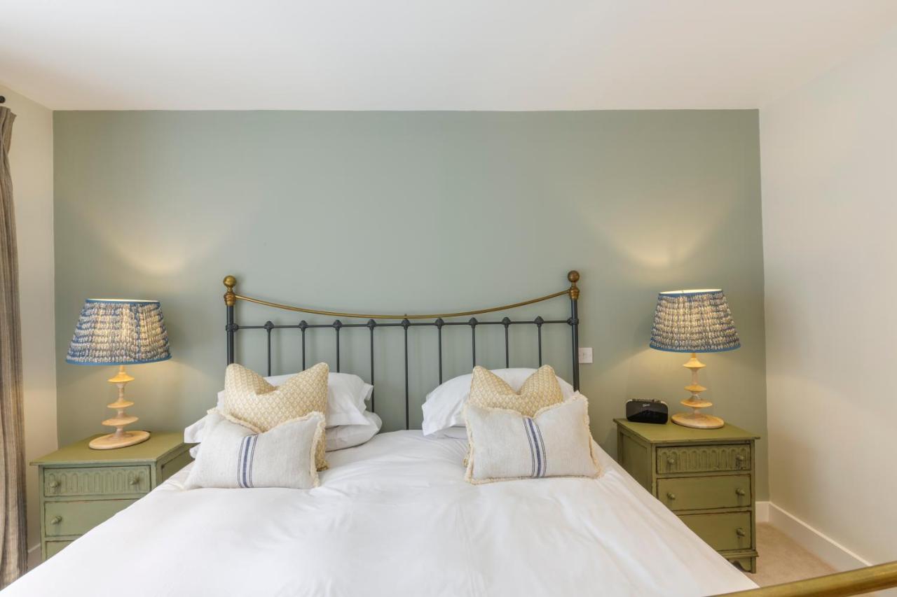Trewornan Manor Bed and Breakfast Wadebridge Exteriör bild