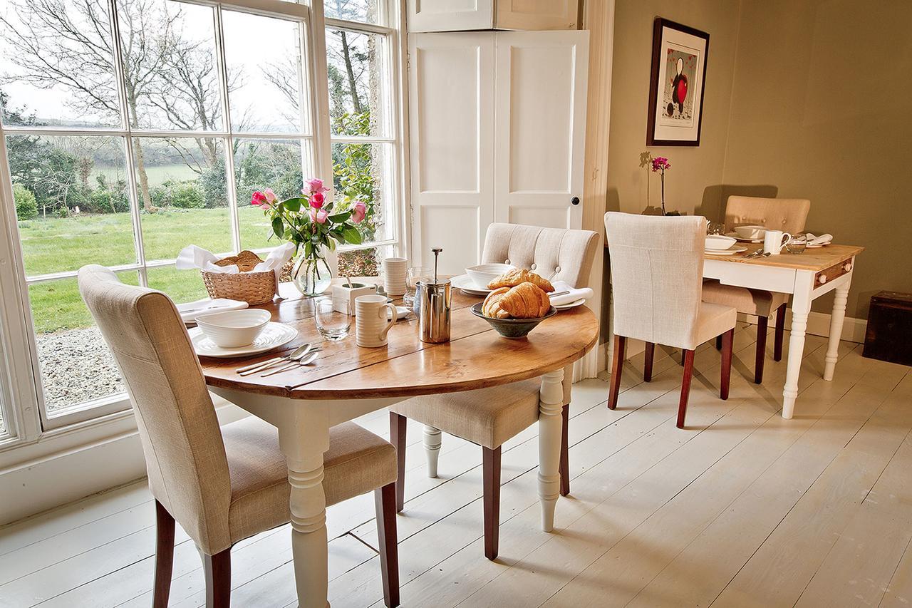 Trewornan Manor Bed and Breakfast Wadebridge Exteriör bild