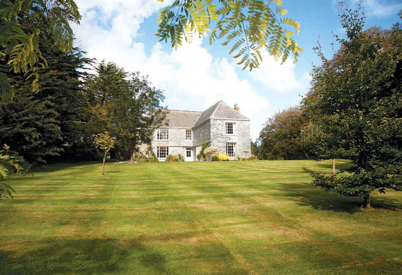 Trewornan Manor Bed and Breakfast Wadebridge Exteriör bild