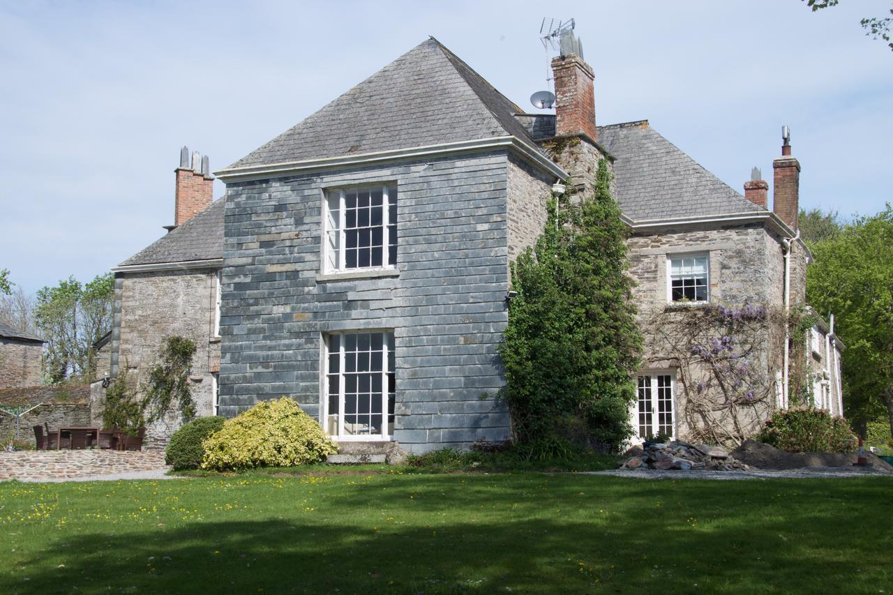 Trewornan Manor Bed and Breakfast Wadebridge Exteriör bild